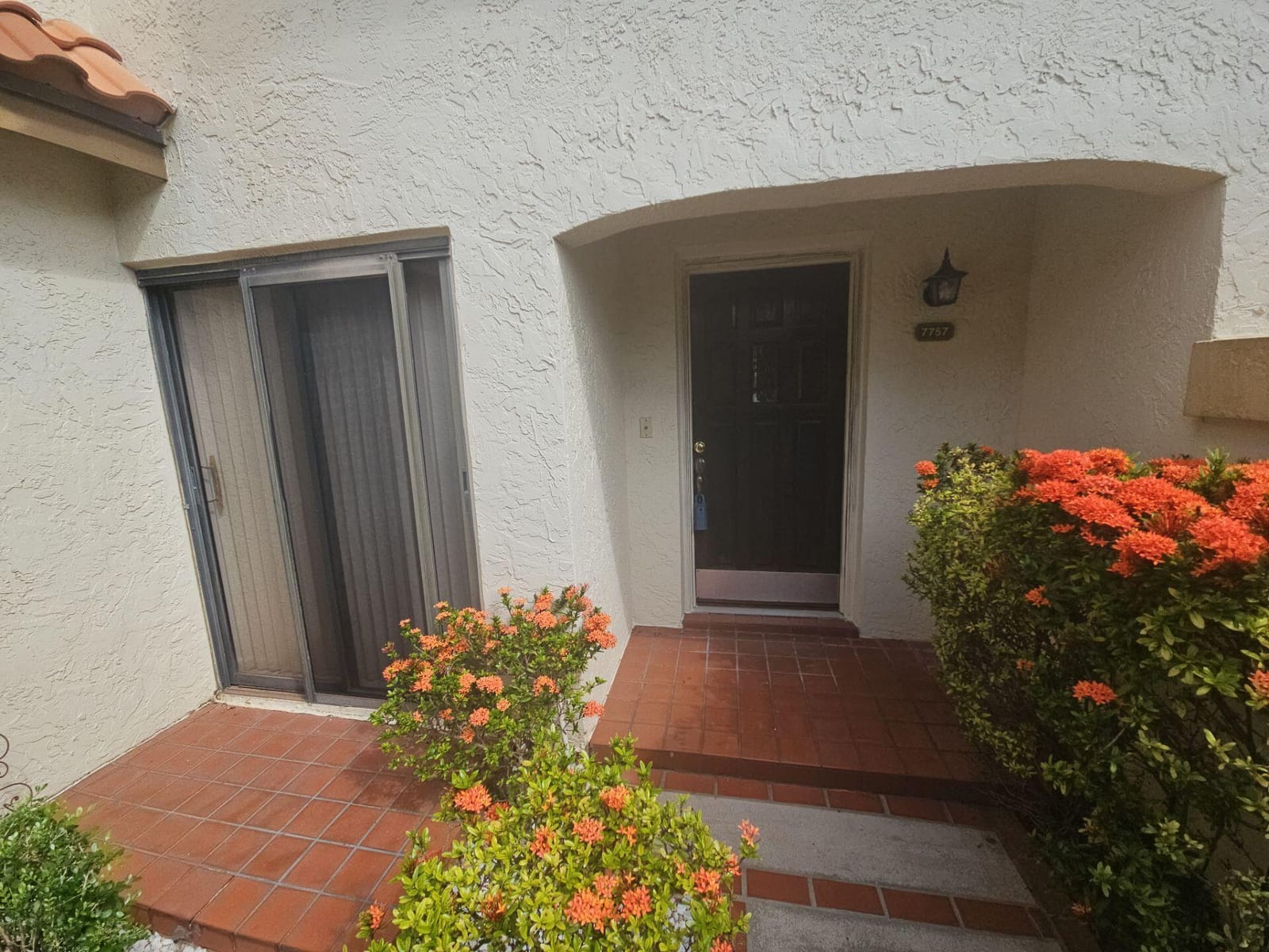 7757 La Mirada Drive — photo 10