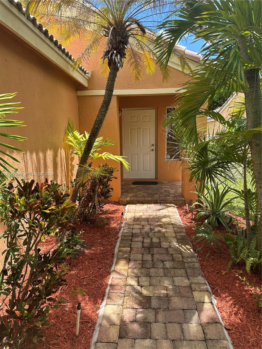 4025 Pine Ridge Lane, Weston, FL 33331, Weston