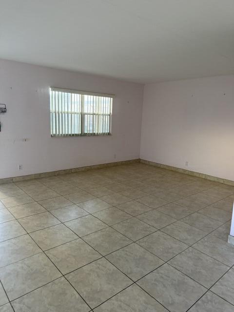 394 Brittany Drive 394, Delray Beach, FL 33446