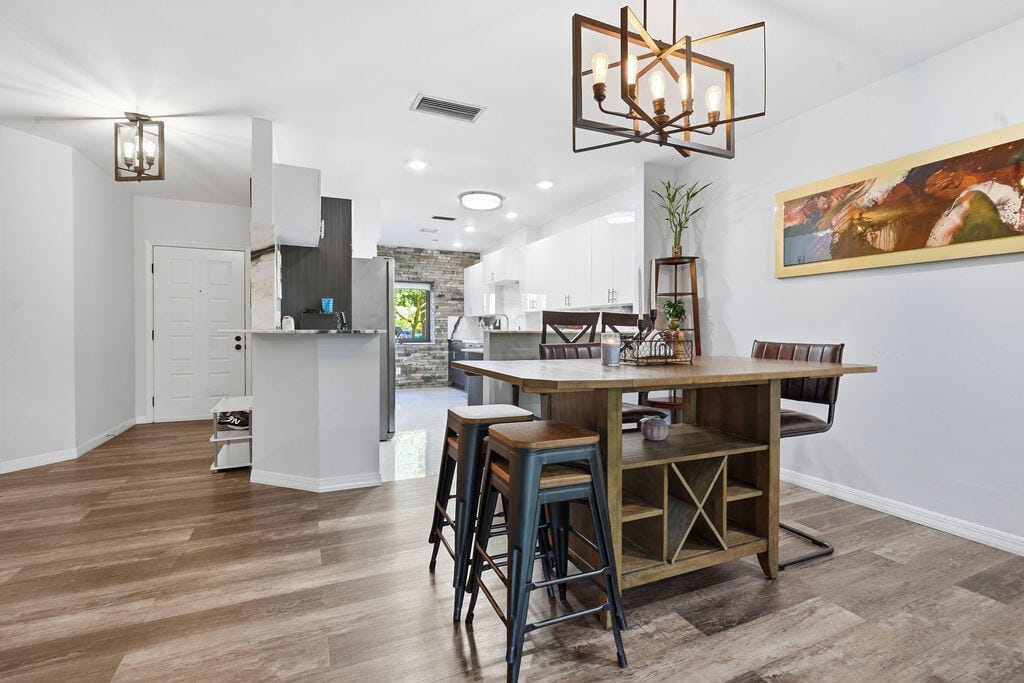 1143 Duncan Circle 103 — photo 4