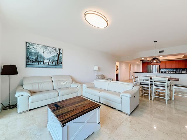 14951 Royal Oaks Lane 505, The Oaks I Condo, North Miami, FL