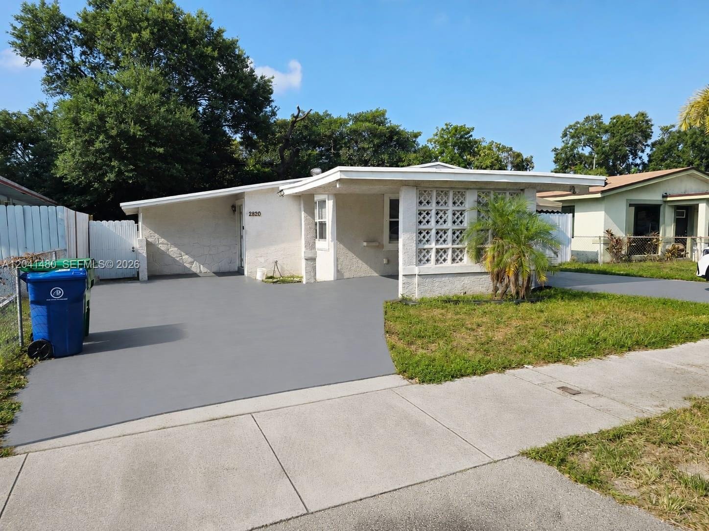 2820 NW 14th Court — photo 2