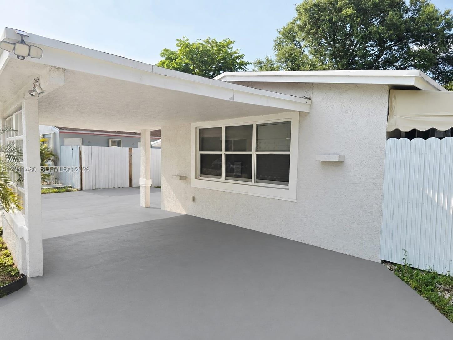2820 NW 14th Court — photo 3