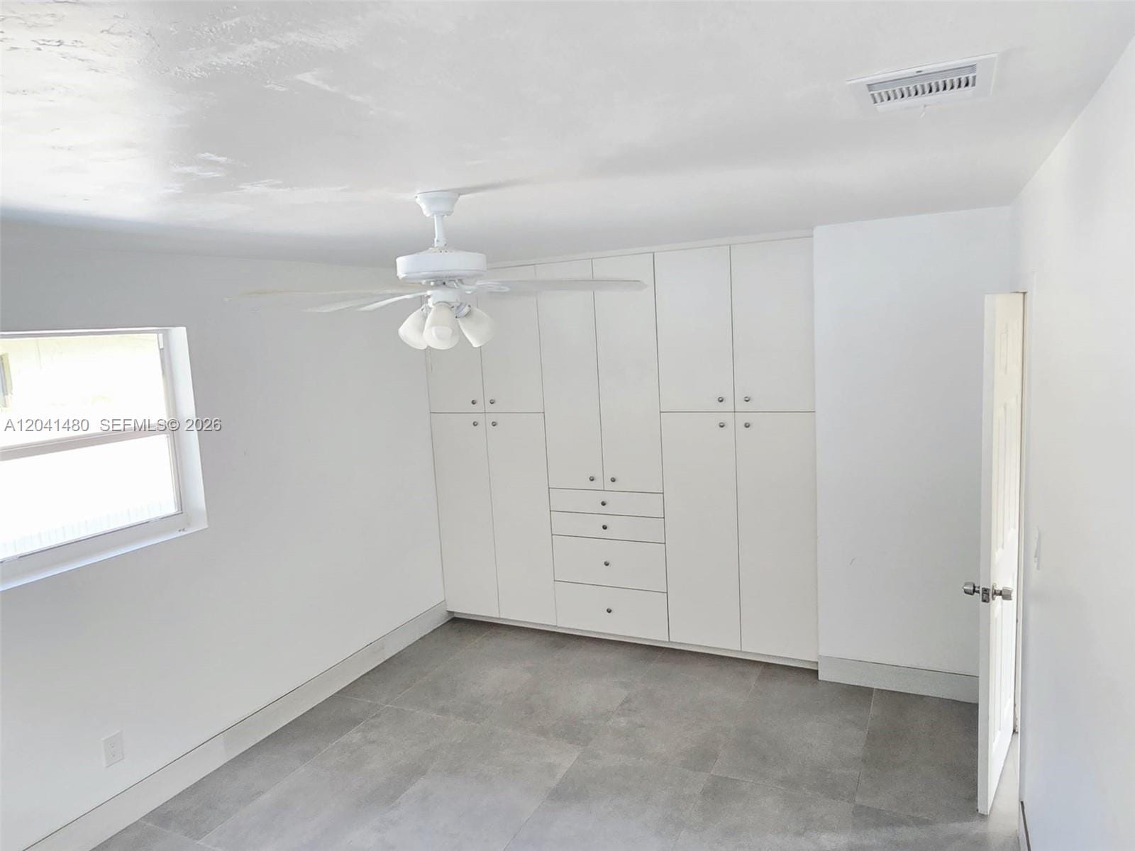 2820 NW 14th Court — photo 7