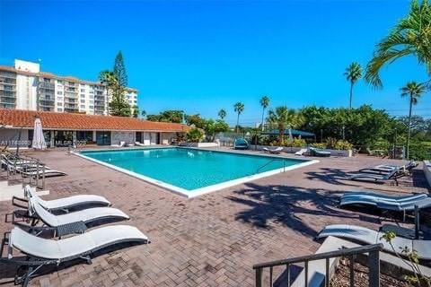 4158 Inverrary Drive 111 — photo 1