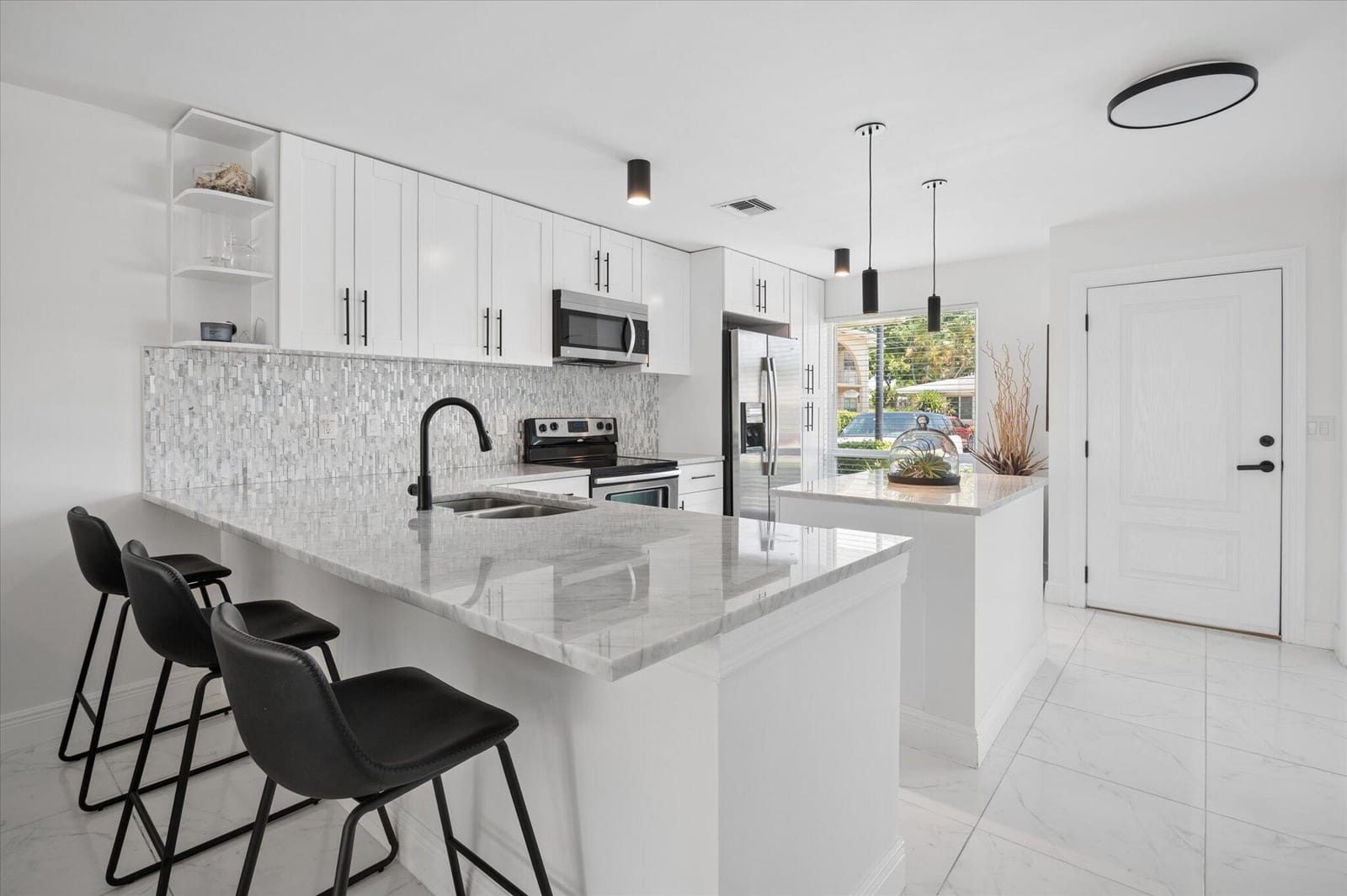 13725 Flora Place C, Delray Beach, FL 33484 photo 3