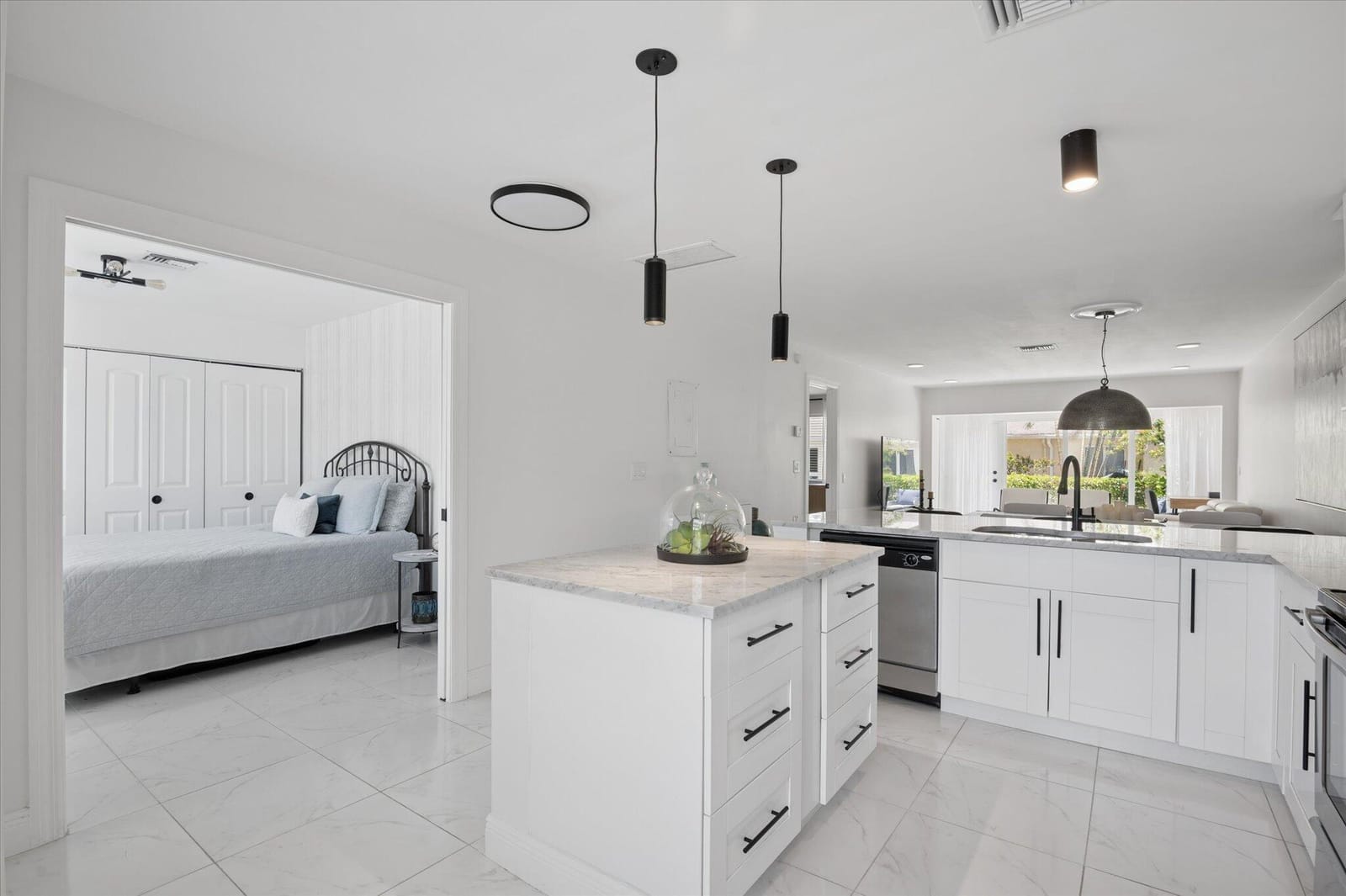 13725 Flora Place C, Delray Beach, FL 33484 photo 4