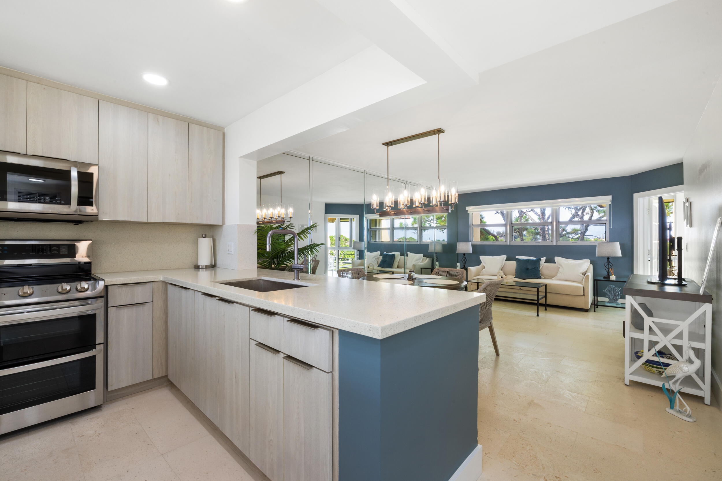 3654 Via Poinciana 603, Lake Worth, FL 33467, Lake Worth