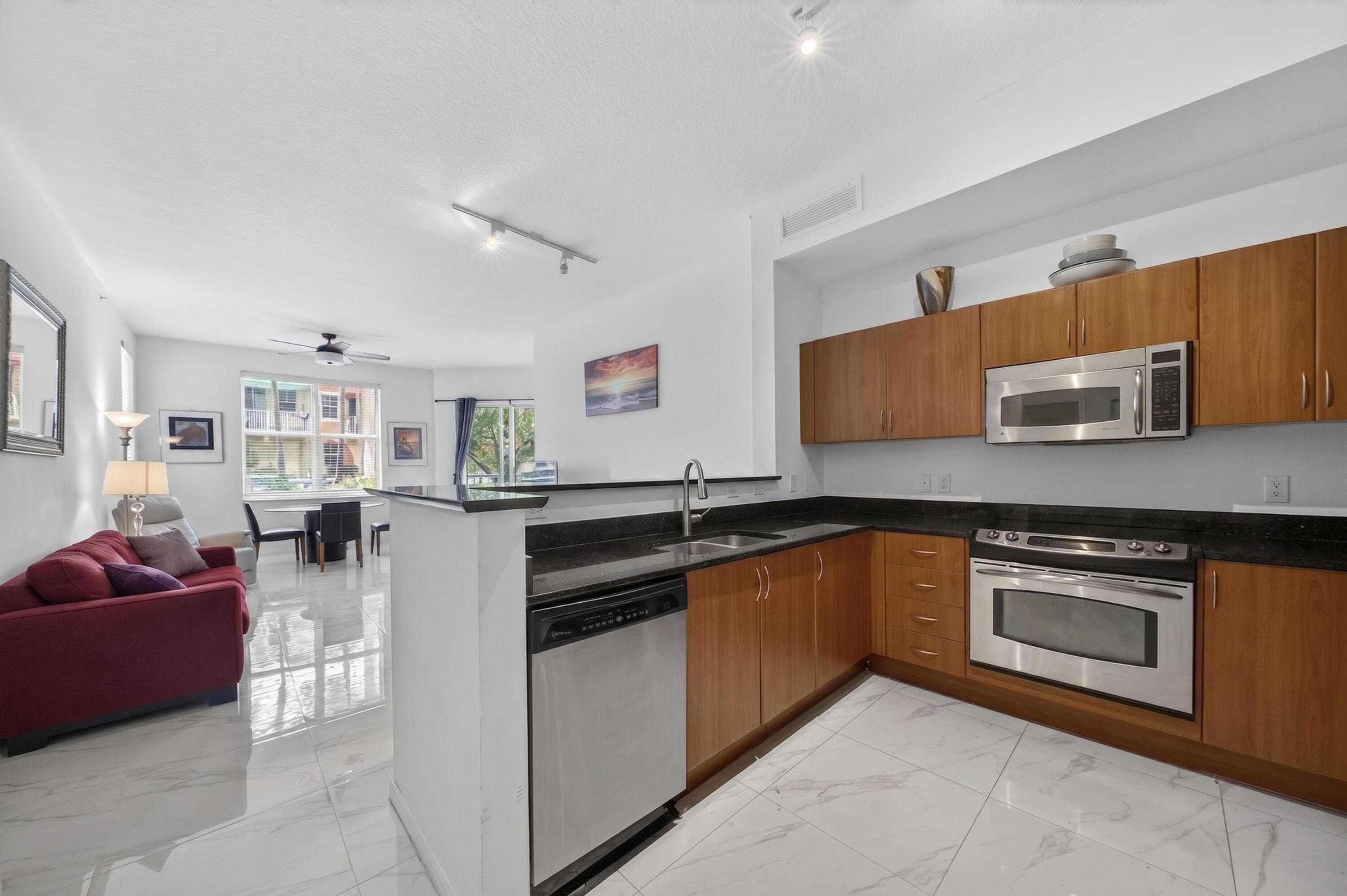 804 E Windward Way 111, Lantana, FL 33462, Lantana