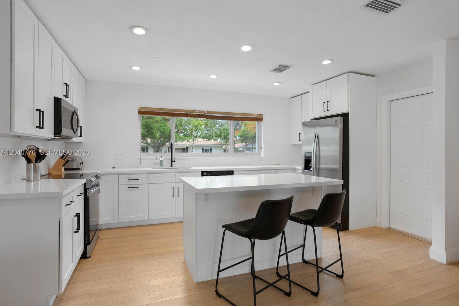 1365 SW 9th Street — photo 7
