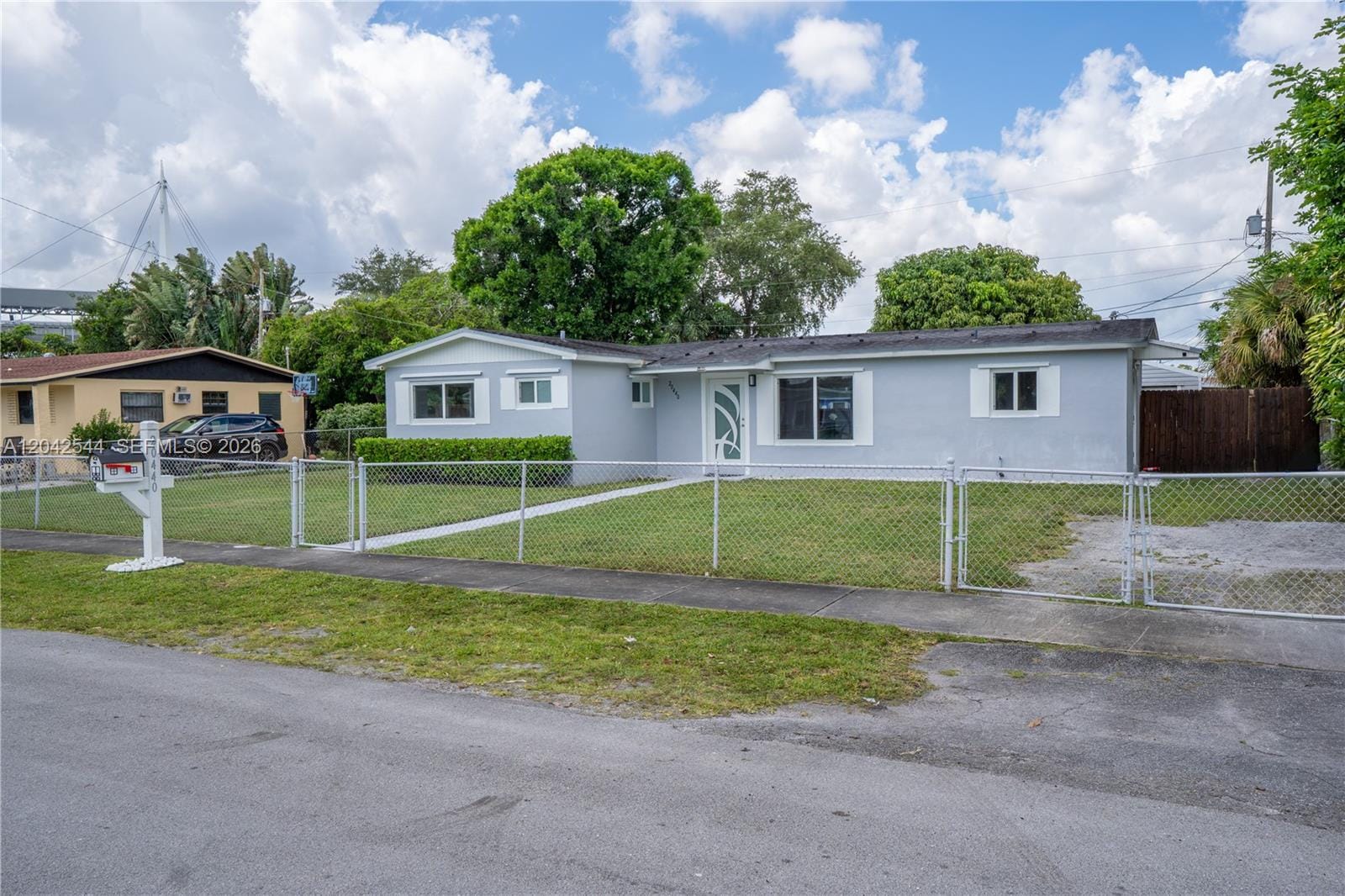 20440 NW 20th Court 0 — photo 3