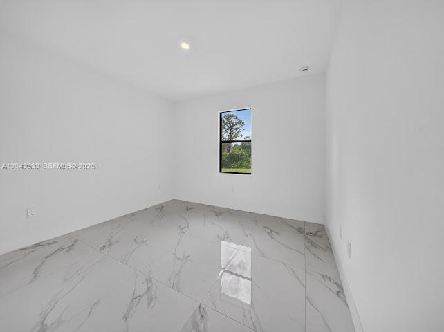 928-930 Hepburn Avenue — photo 3