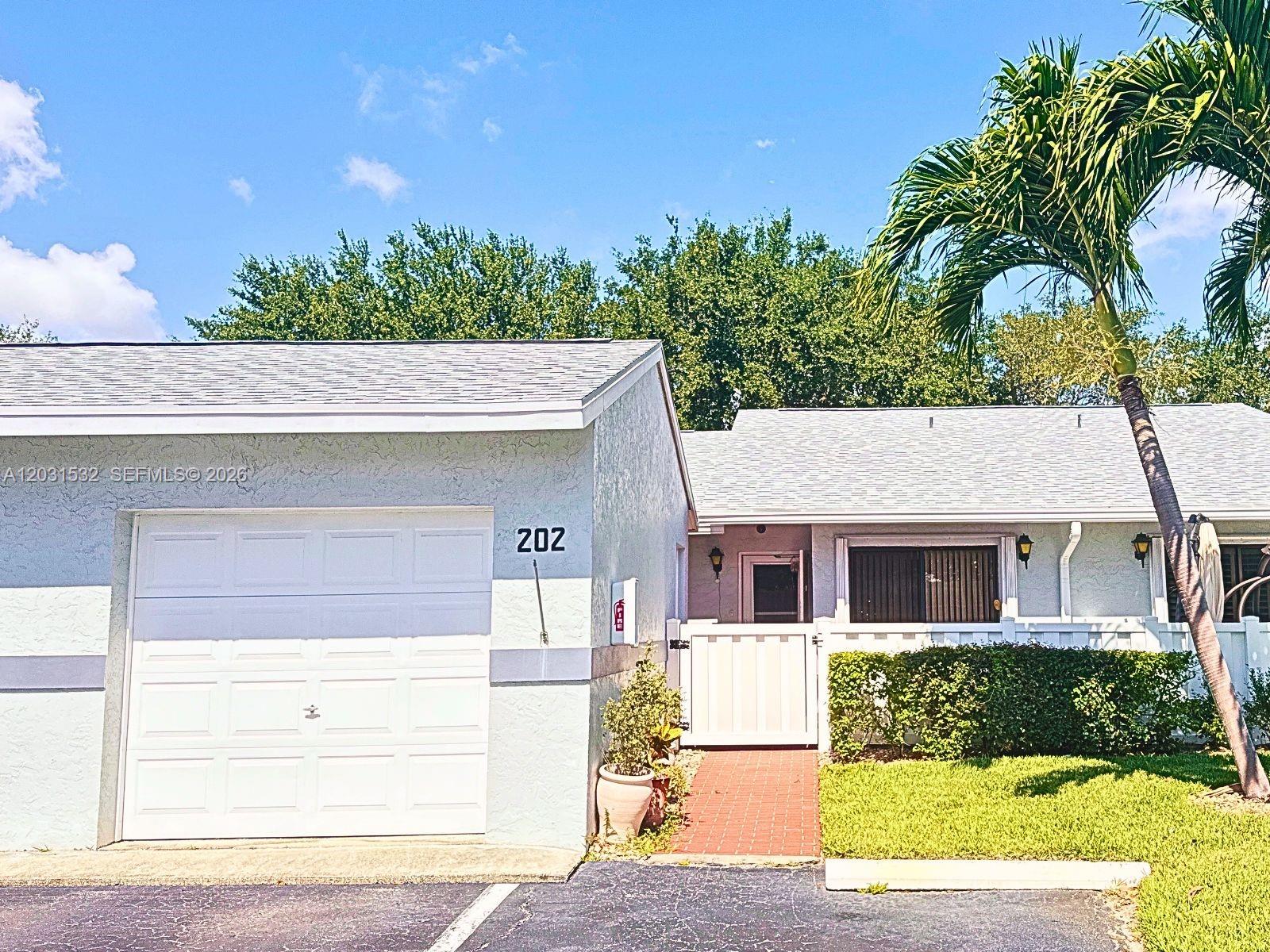2640 W Gately Drive W 202, West Palm Beach, FL 33415, West Palm Beach
