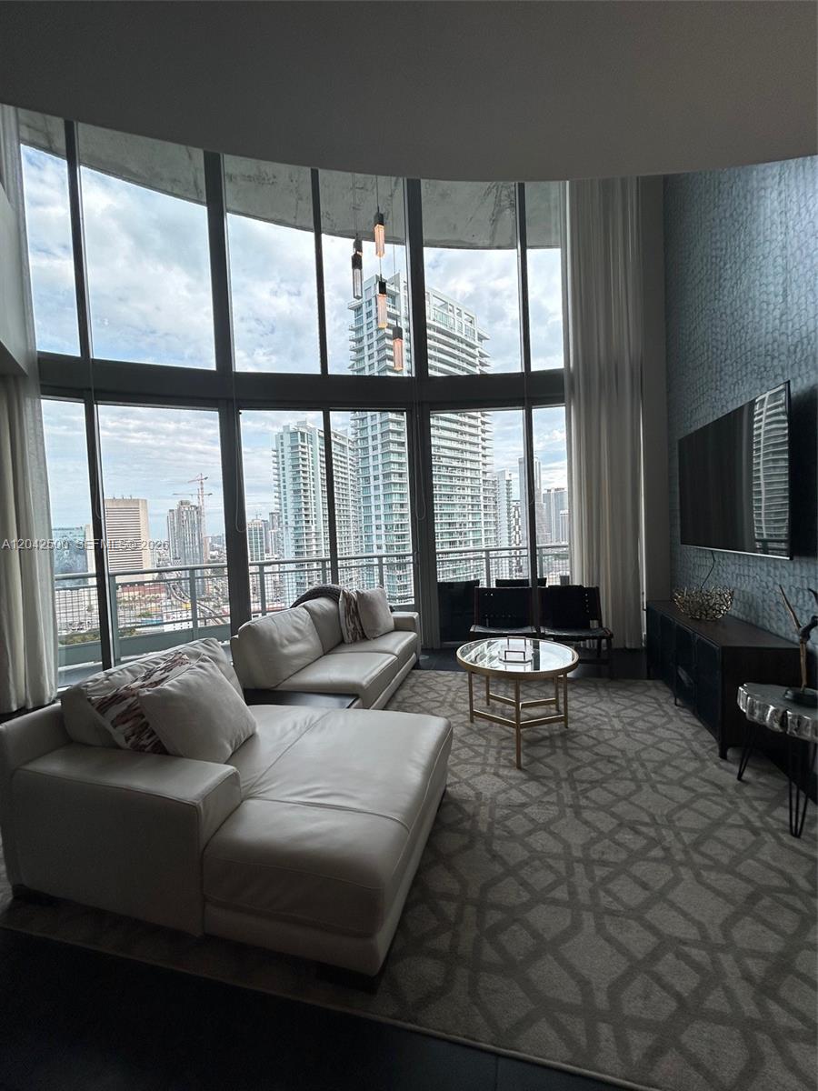690 SW 1st Court 3101, Miami, FL 33130, Miami