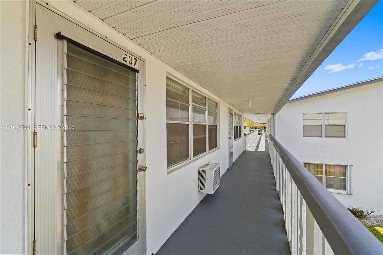 237 Camden J 237, West Palm Beach, FL 33417 photo 7