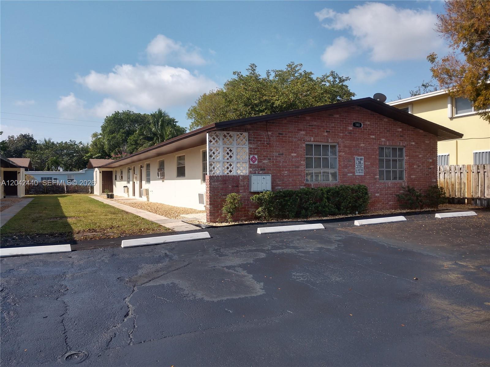 148 NW 40th Court 1, Oakland Park, FL 33309, Oakland Park