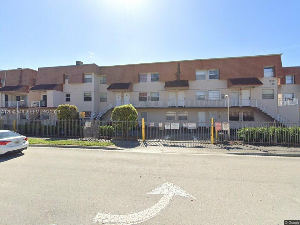 1560 W 46th Street 244, Hialeah, FL 33012, Hialeah