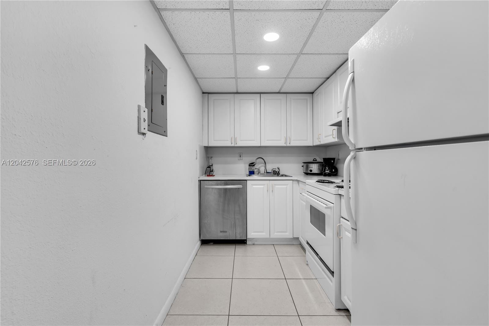 17530 NW 68th Avenue C2003, Hialeah, FL 33015 photo 19