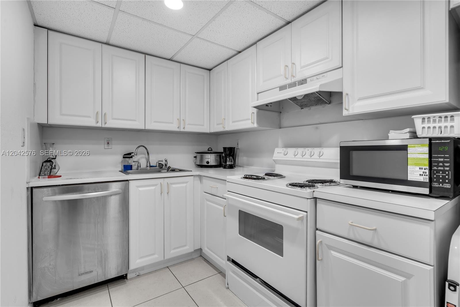 17530 NW 68th Avenue C2003, Hialeah, FL 33015 photo 21