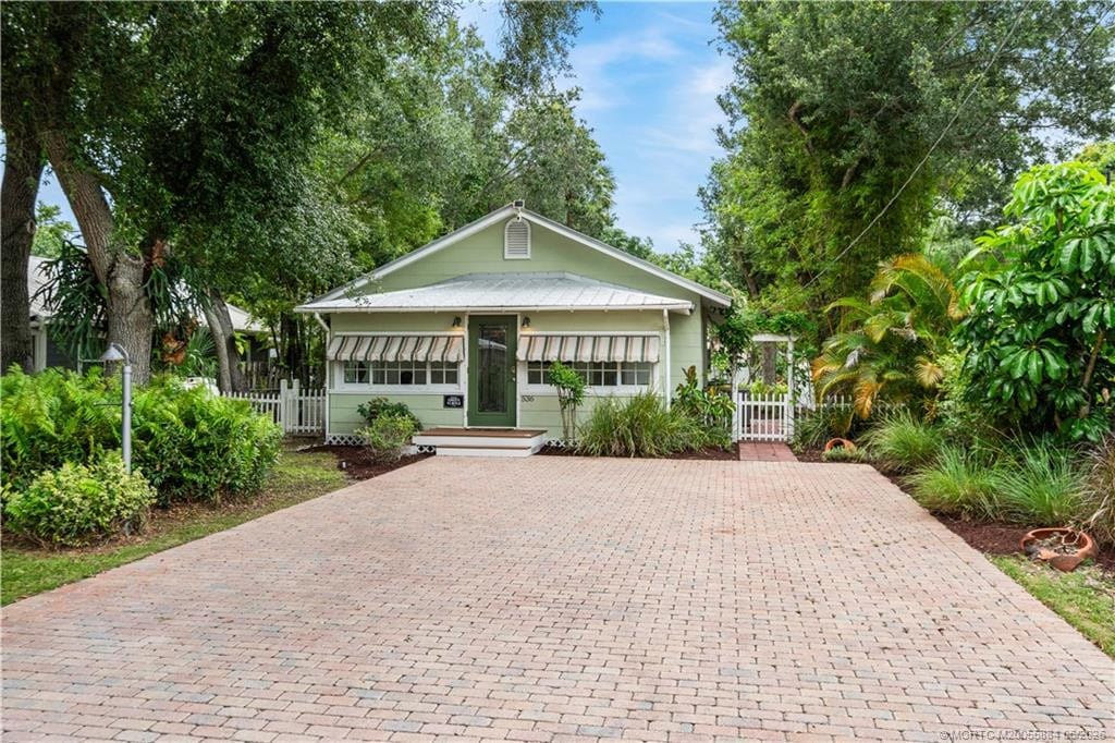 536 SW Halpatiokee Street, Stuart, FL 34994 photo 1