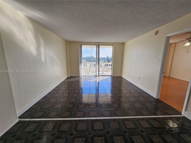 15600 NW 7th Avenue 704, Miami, FL 33169