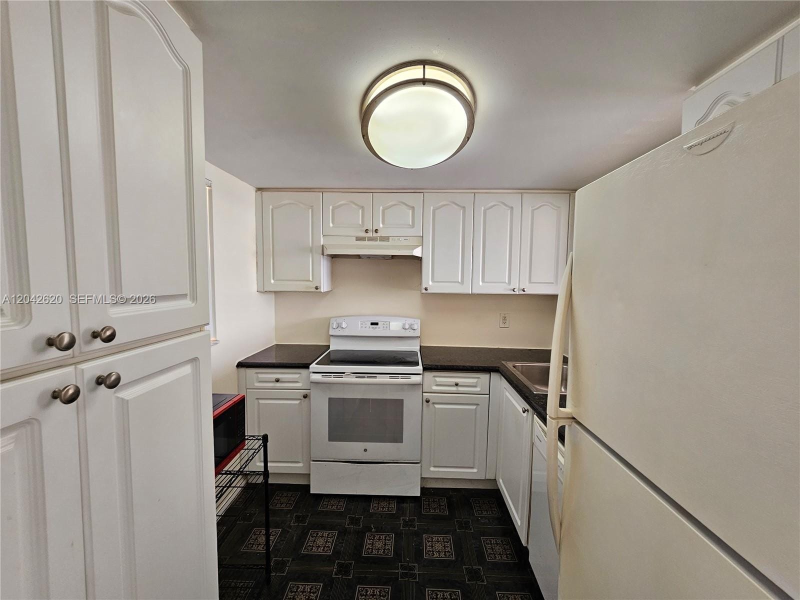 15600 NW 7th Avenue 704, Miami, FL 33169 photo 8