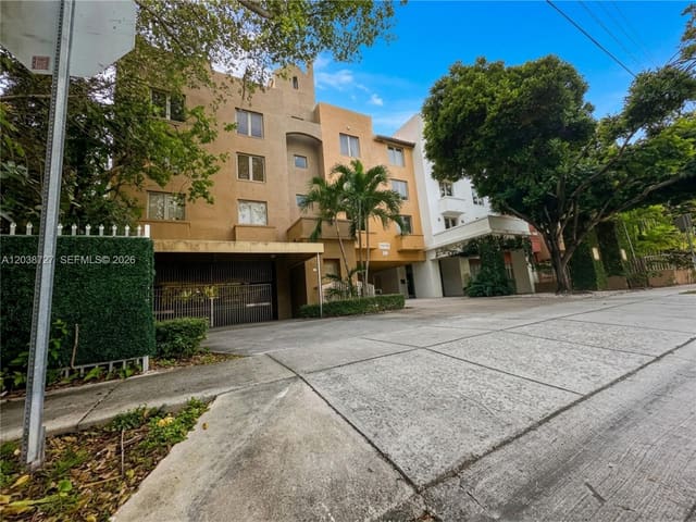 2630 SW 28th Street 44, Dixie Grove Residences Co, Miami, FL