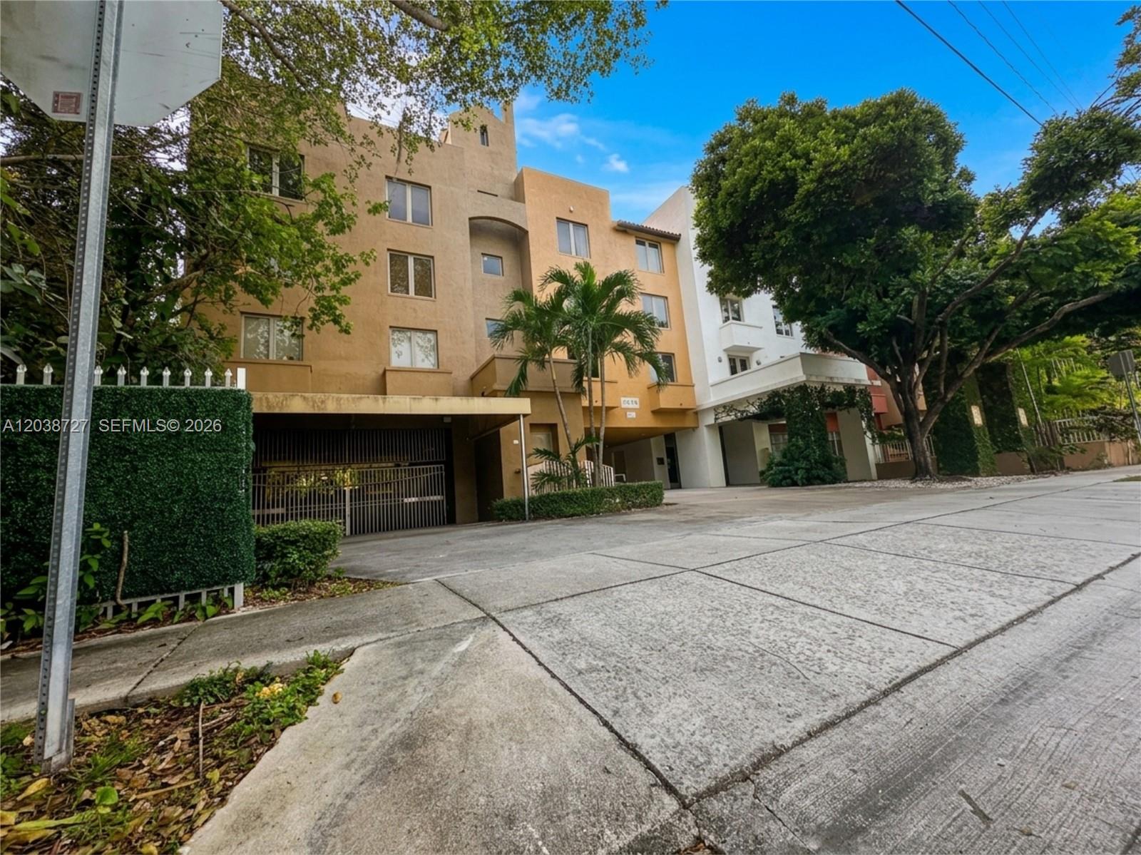 2630 SW 28th Street 44, Miami, FL 33133, Miami