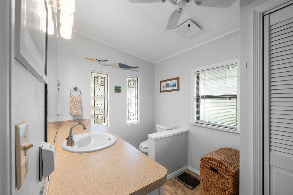 7894 SE Saratoga Drive E, Hobe Sound, FL 33455 photo 28