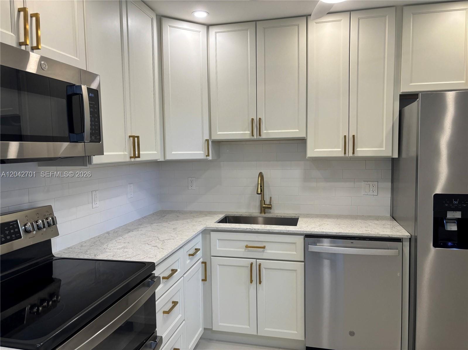 300 Berkley Road 103 — photo 4