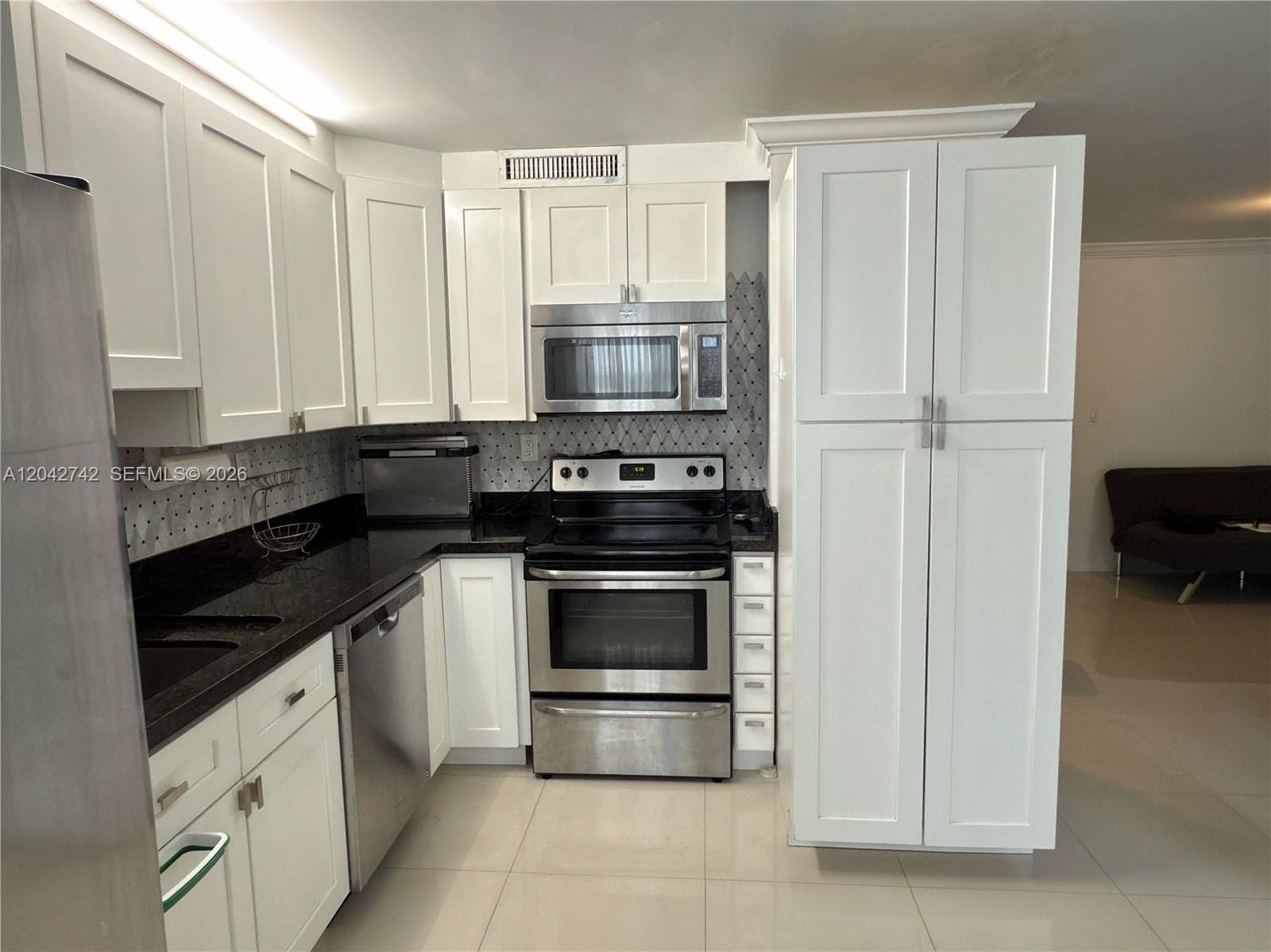 200 172nd Street 114, Sunny Isles Beach, FL 33160 photo 12