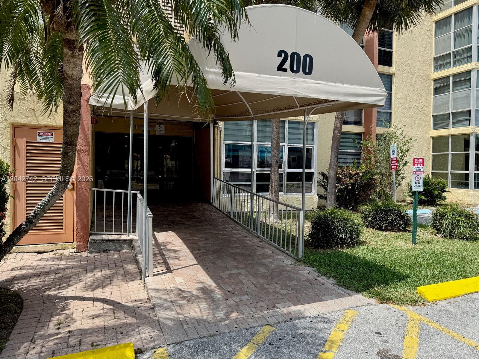 200 172nd Street 114, Sunny Isles Beach, FL 33160 photo 9