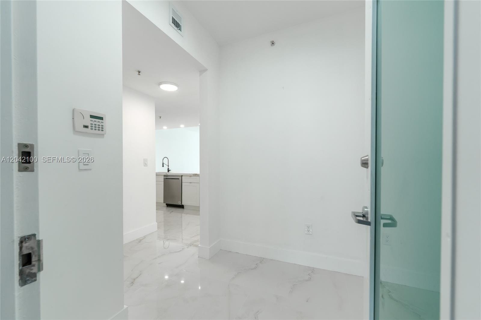 7914 Harbor Island Drive 106 — photo 12