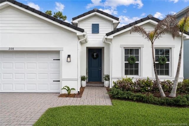 208 SW Pomeroy Street, Stuart, FL 34997