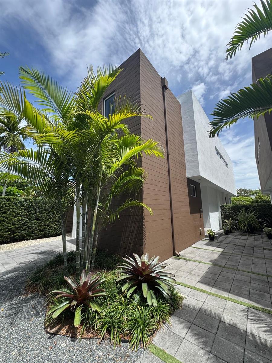 2947 SW 27th Terrace 0, Miami, FL 33133, Miami