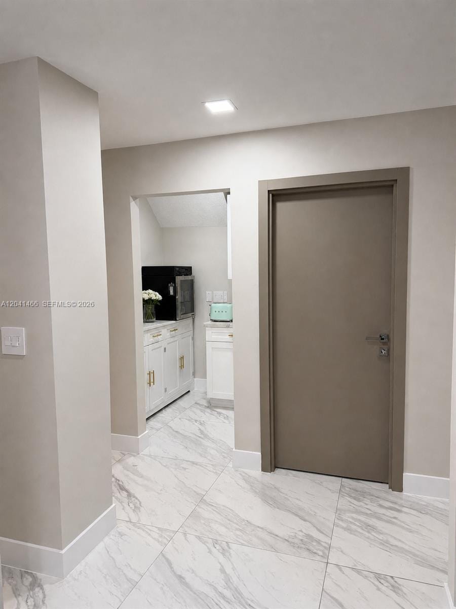 85 Gables Boulevard, Weston, FL 33326 photo 13