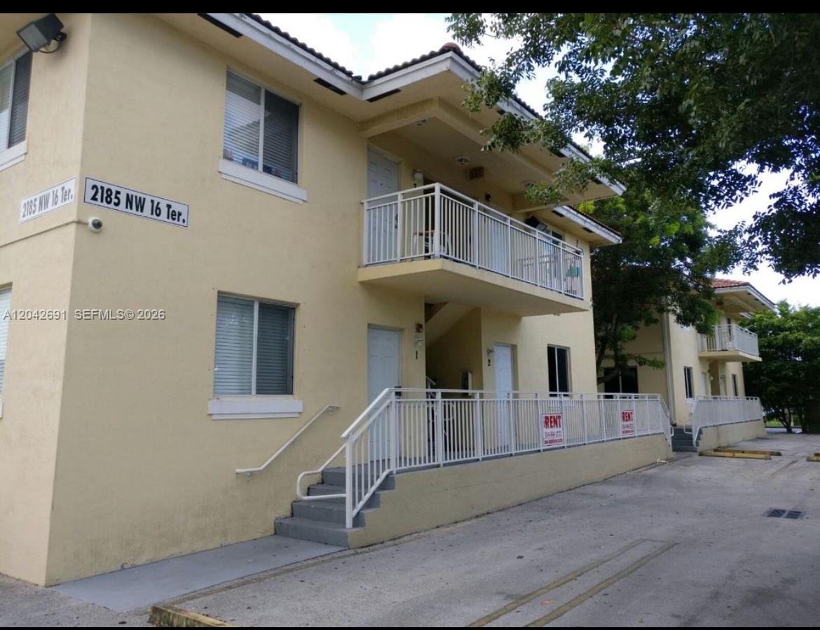 2185 NW 16th Terrace 10, Miami, FL 33125, Miami