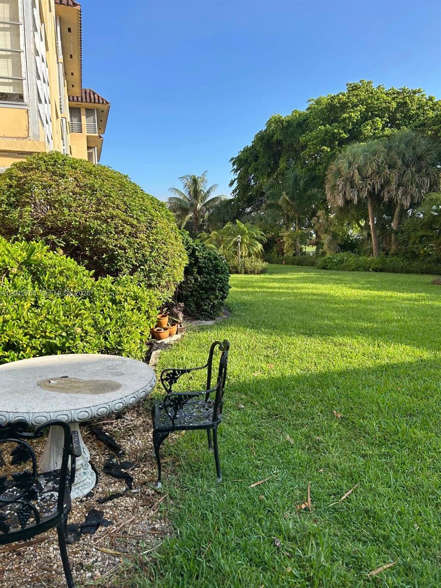 4100 Crystal Lake Drive 111, Deerfield Beach, FL 33064 photo 17