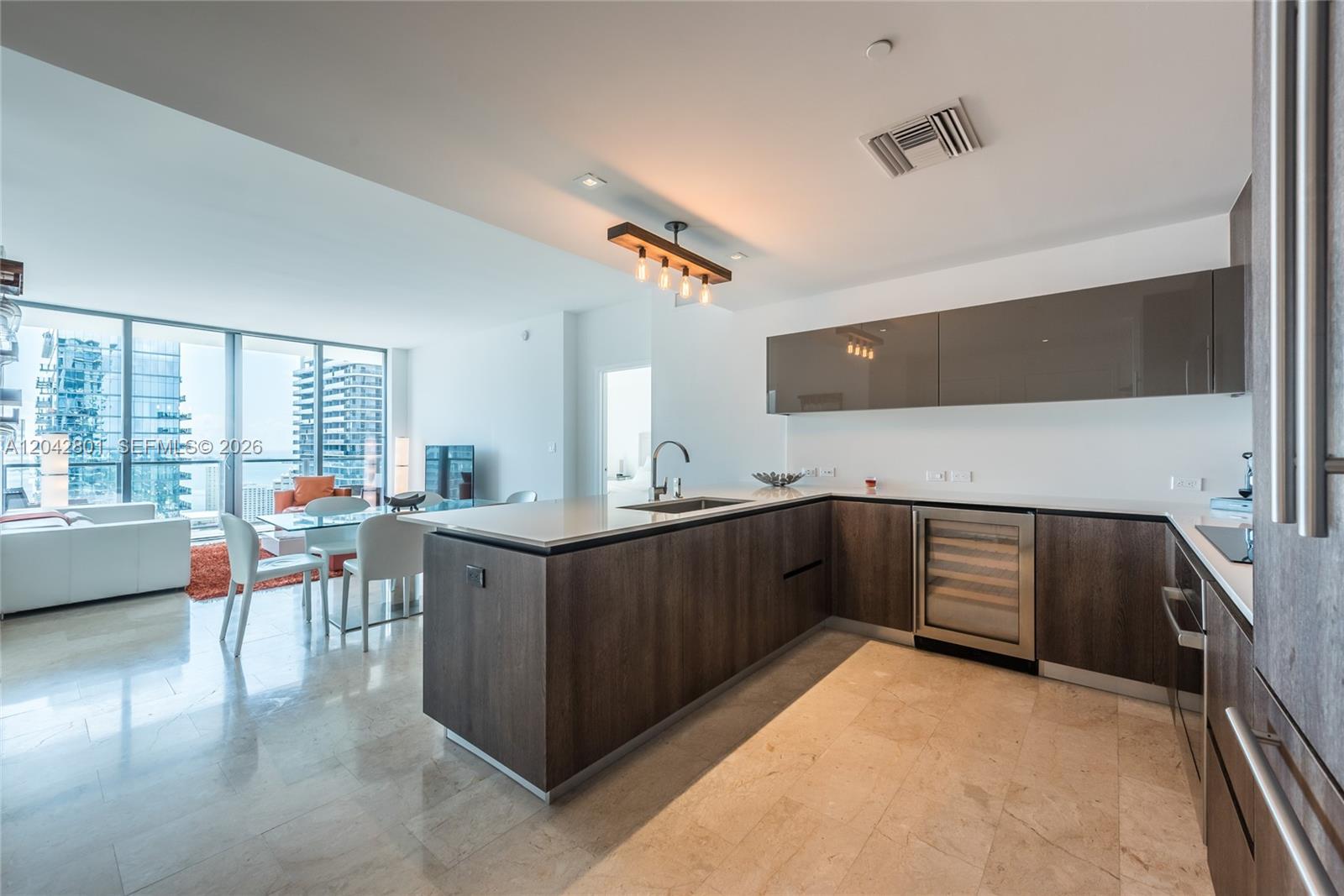 88 SW 7 Street 3403, Miami, FL 33130, Miami