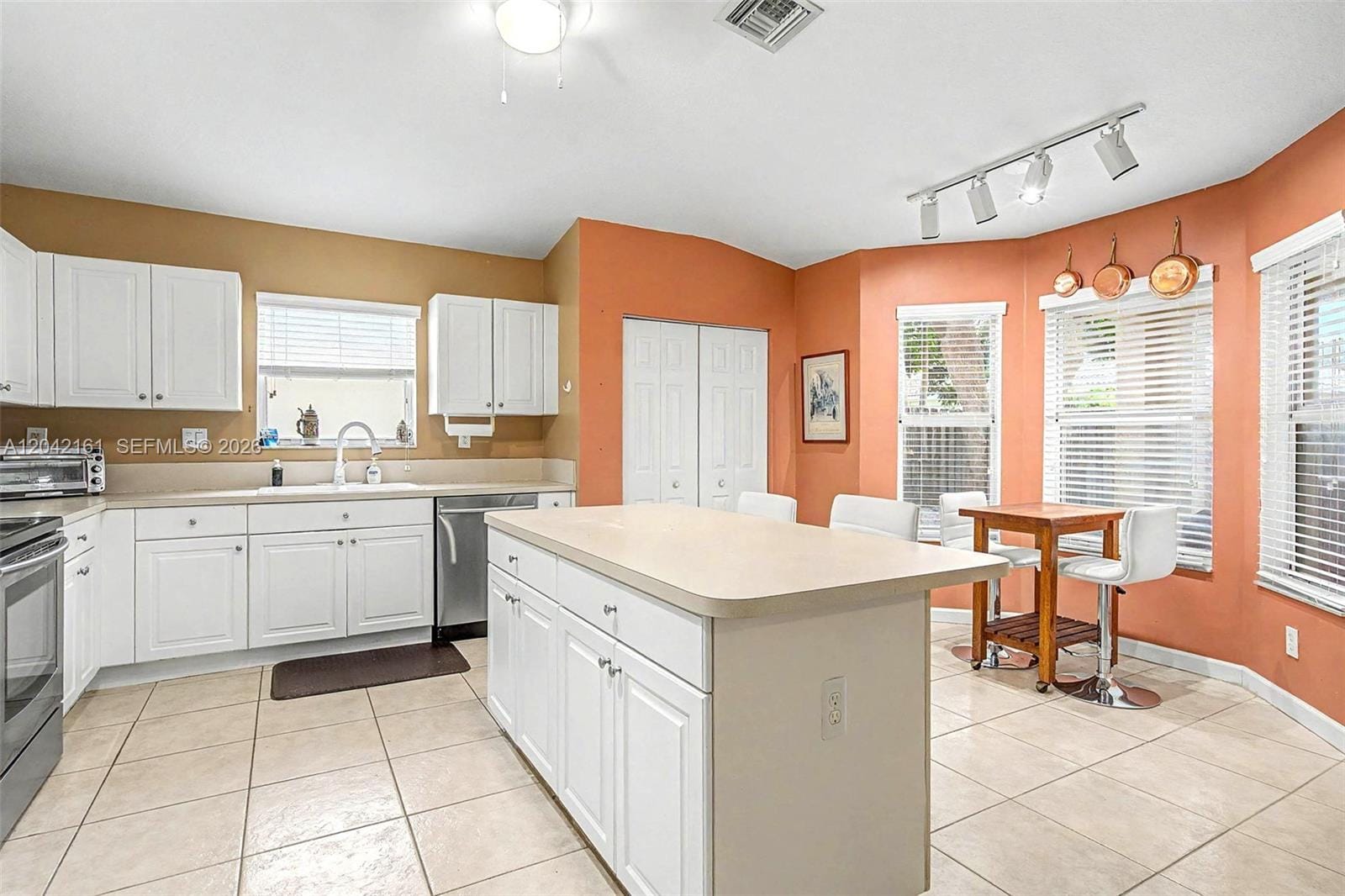 14033 SW 155th Court — photo 3