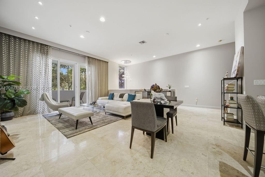 710 NE 3rd Avenue, Fort Lauderdale, FL 33304 photo 22