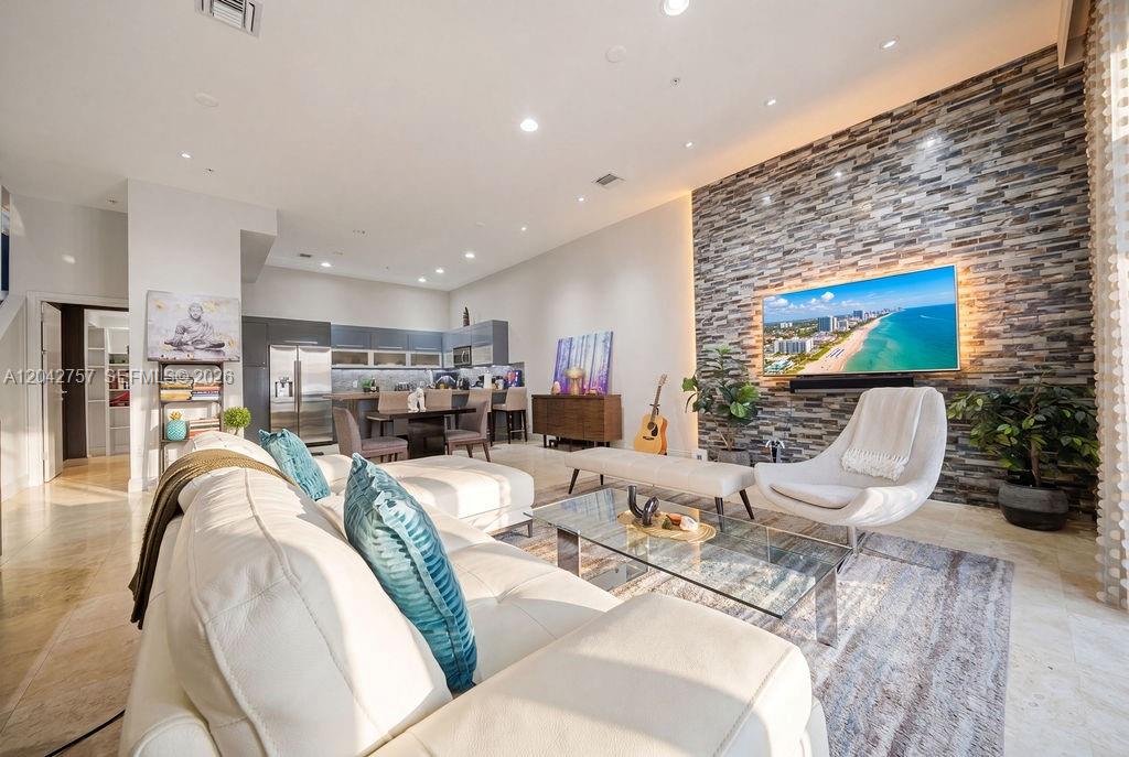 710 NE 3rd Avenue, Fort Lauderdale, FL 33304, Fort Lauderdale