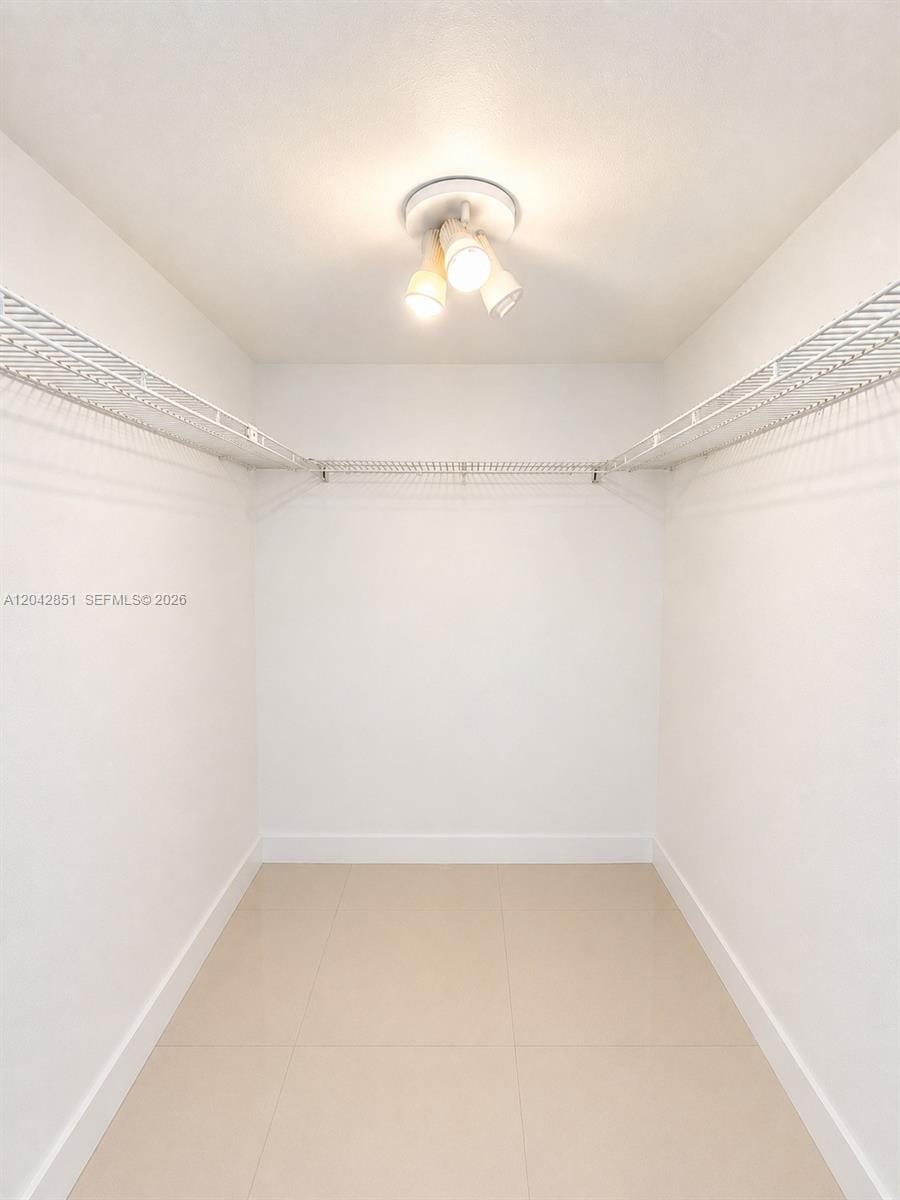 555 NE 15th Street 403 — photo 6