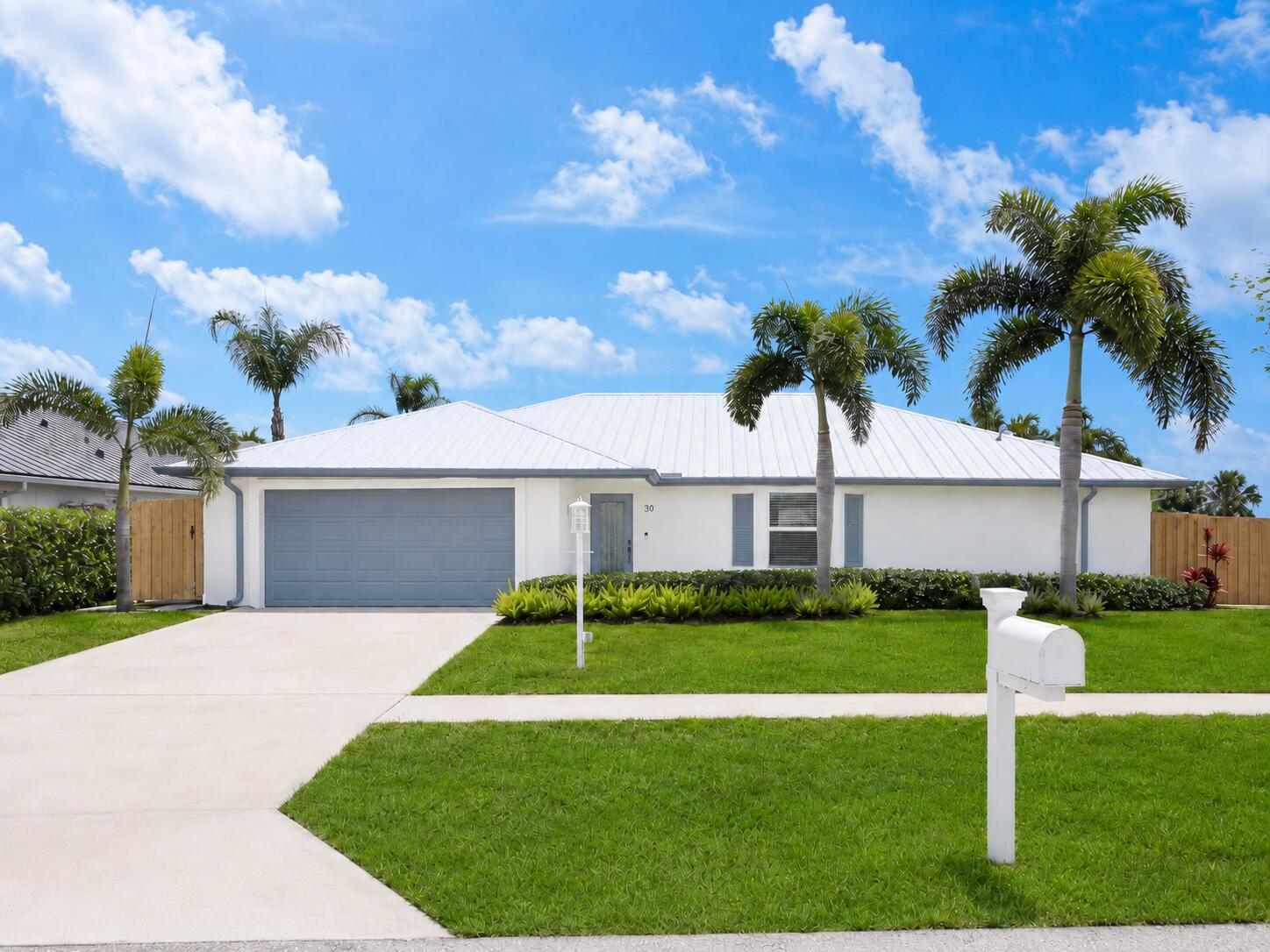 30 Chestnut Trail, Tequesta, FL 33469