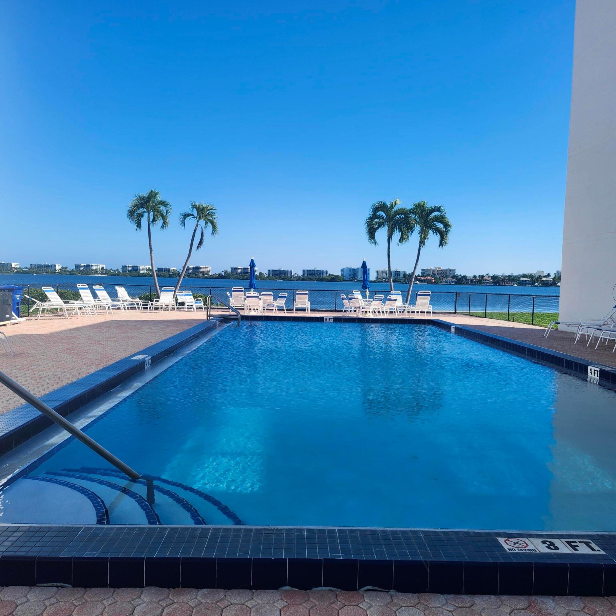 1516 S Lakeside Drive 206, Lake Worth Beach, FL 33460, Lake Worth Beach