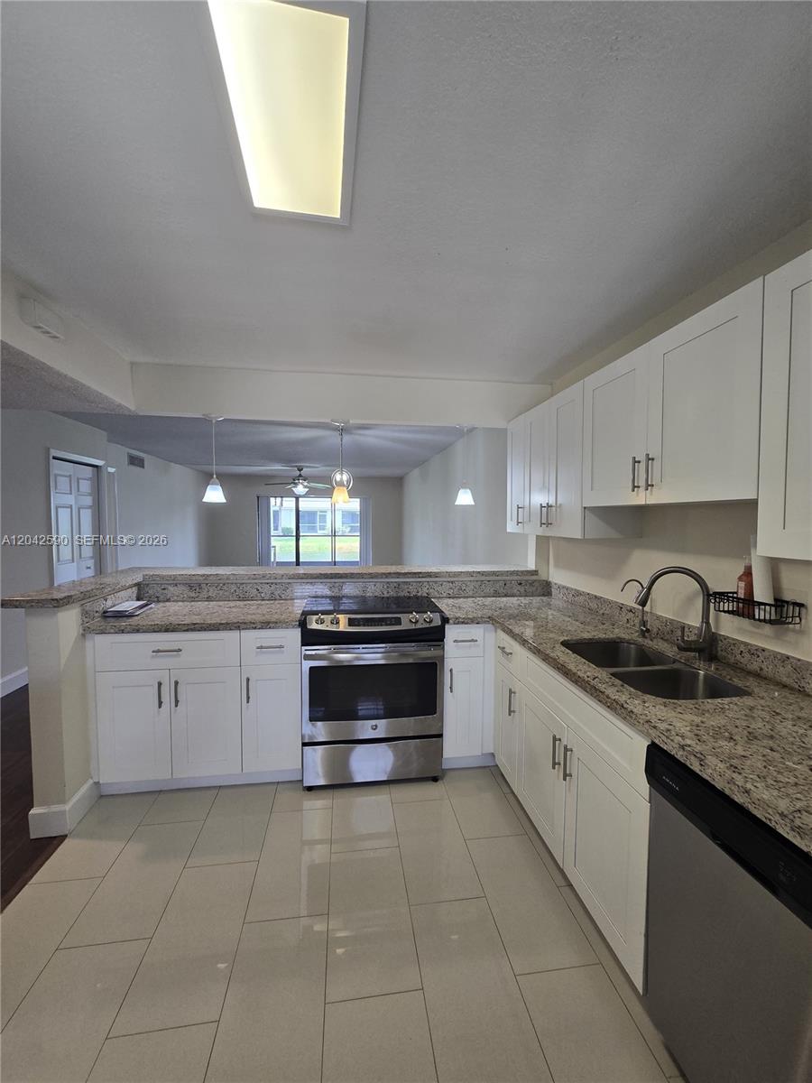 16581 Blatt Boulevard 104, Weston, FL 33326, Weston