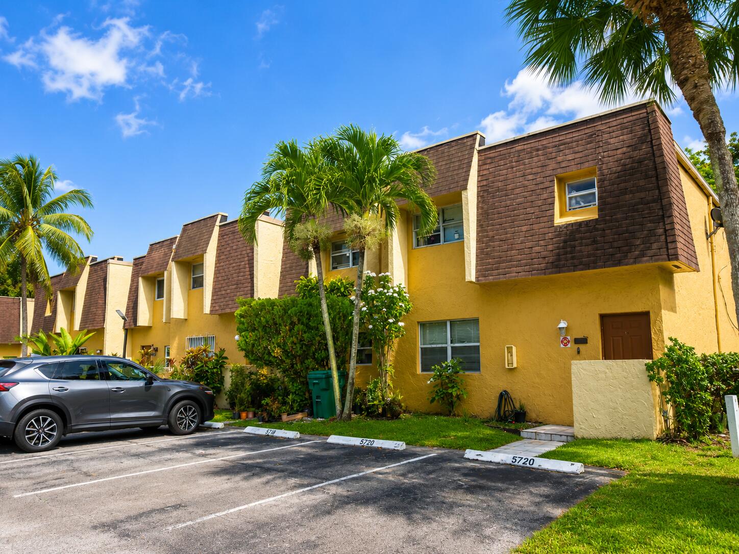 5728 5728 Blueberry Ct, Unit #38 Circle, Lauderhill, FL 33313, Lauderhill