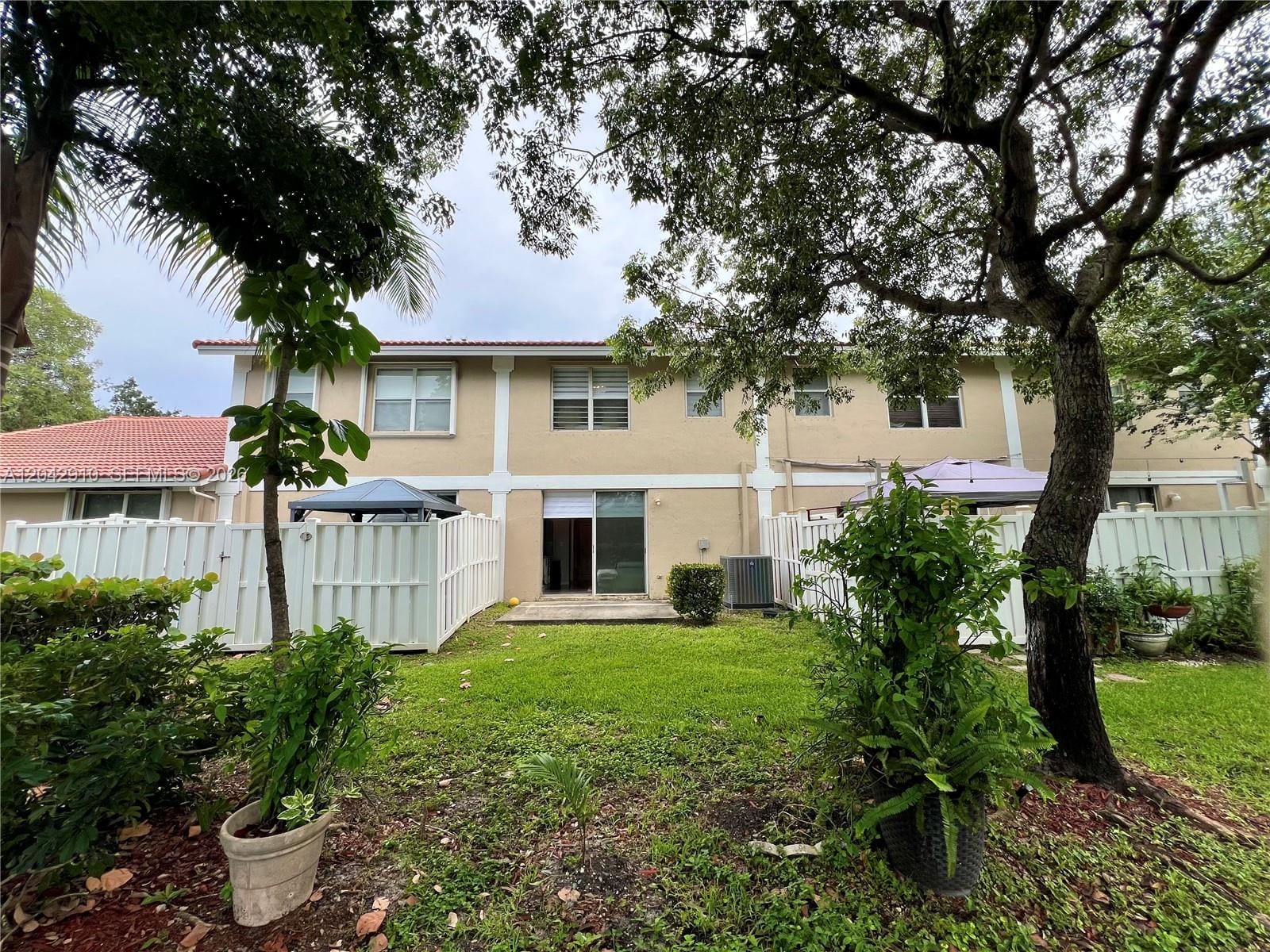 8917 NW 54th Street — photo 11
