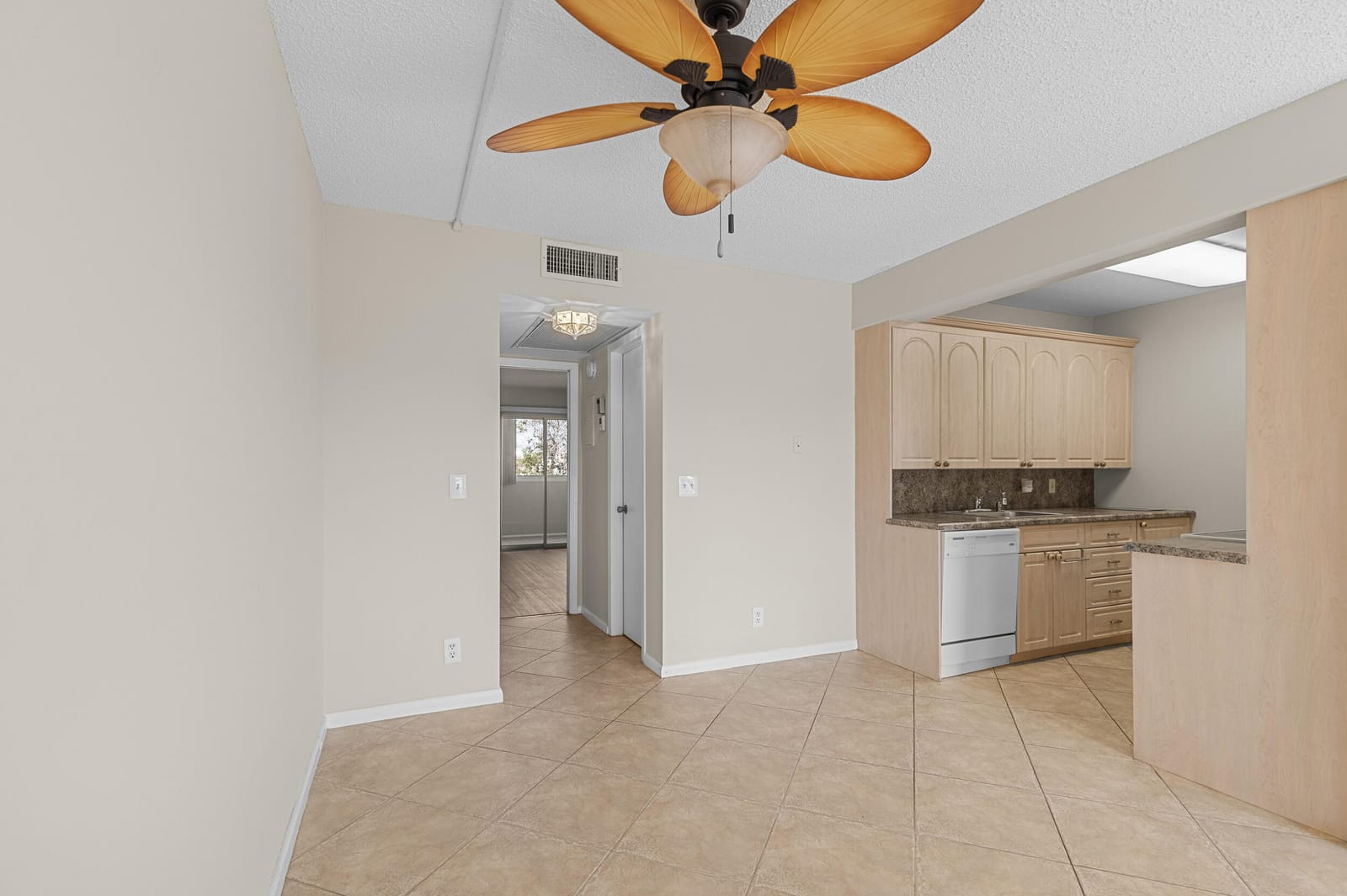 3013 Wolverton A — photo 11