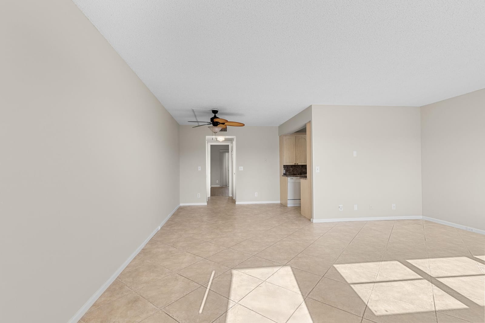 3013 Wolverton A — photo 3